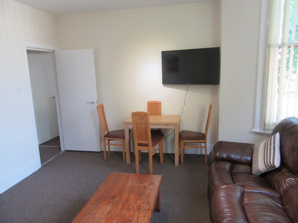 No 4 - Large 2 Bed Near Sefton Park And Lark Lane Διαμέρισμα Λίβερπουλ Εξωτερικό φωτογραφία