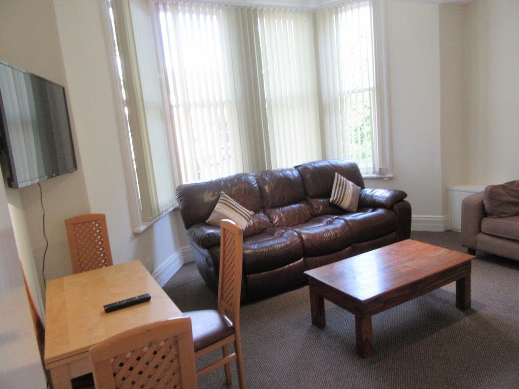 No 4 - Large 2 Bed Near Sefton Park And Lark Lane Διαμέρισμα Λίβερπουλ Εξωτερικό φωτογραφία